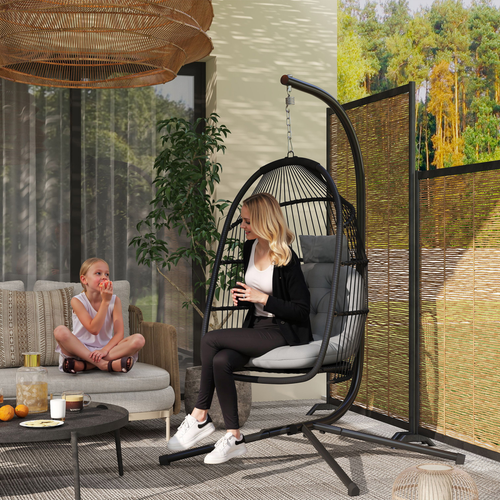 Relax in Style: The Outsunny Hanging Egg Chair for Indoors and Outdoors